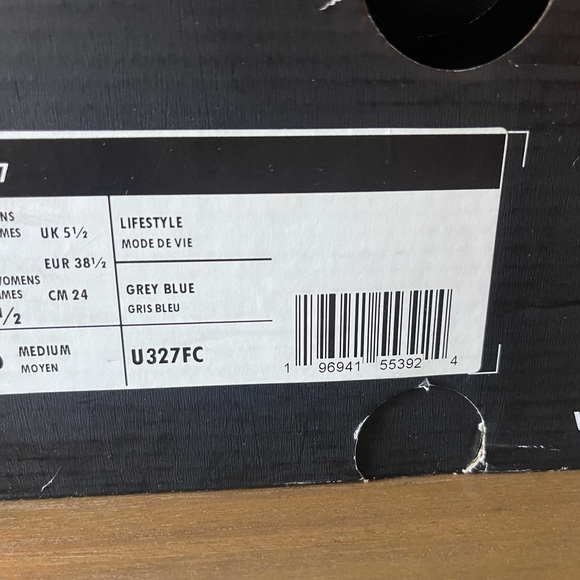 Figs- New Balance Cream and Blue Sneakers for Healthcare - Picture 3 of 6